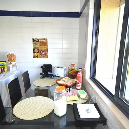 Double Next To Airport/ Fill/expo *